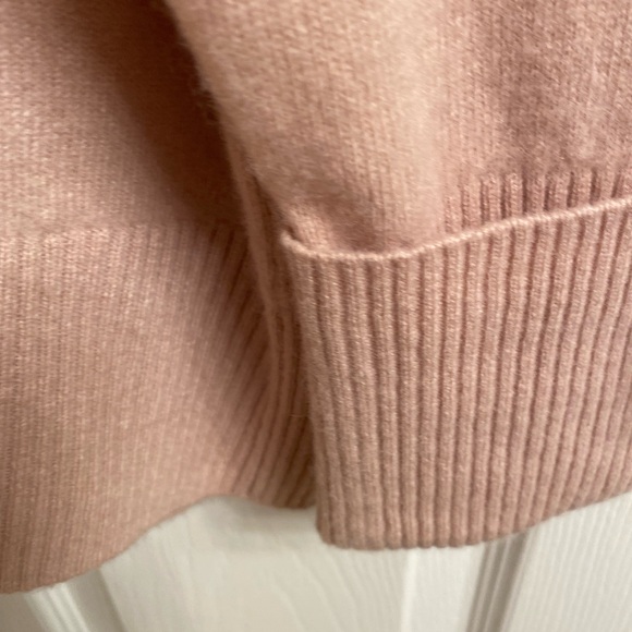 Banana Republic Astrid Boiled Cashmere V-Neck Sweater - Picture 5 of 8